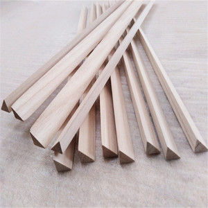 Bandes <span class=keywords><strong>de</strong></span> <span class=keywords><strong>bois</strong></span> <span class=keywords><strong>de</strong></span> chanfrein <span class=keywords><strong>en</strong></span> forme <span class=keywords><strong>de</strong></span> Triangle Paulownia triangles structure <span class=keywords><strong>de</strong></span> latte carrée fixe - Product Image 3