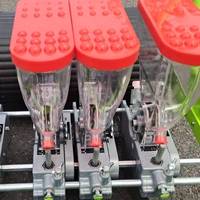 Semoir manuel Steeltreks à 6 rangs pour légumes, soja et engrais - Nouveau produit très demandé
