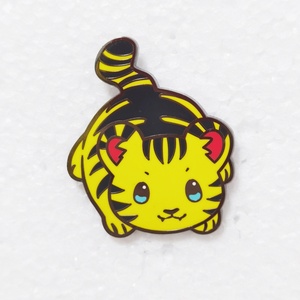 Pin Metálico Chapado en Oro Antiguo al por Mayor Sin Pedido Mínimo, Bonito Diseño de Perro y Conejo, Personalizable con Logotipo, Dibujos Animados, Animales, Anime - Product Image 4