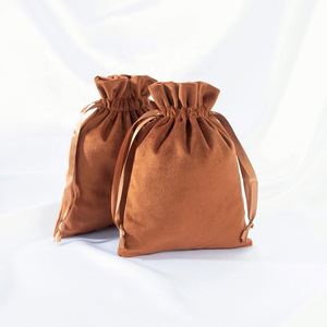 Pochette de rangement pour bijoux en velours marron 10*15 cm, style vintage, avec fermeture à cordon, sacs cadeaux pour souvenirs - Product Image 1