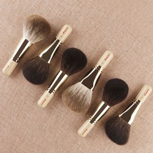 Juego de brochas de maquillaje Eihodo, pelo natural de animales, mango de madera, forma redonda, para colorete, polvos, iluminador y difuminado de ojos - Product Image 2
