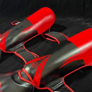 Tùy chỉnh muaythai Chiến Đấu Đào tạo chân và mu bàn chân dày lên thiết bị bảo vệ <span class=keywords><strong>MMA</strong></span> Võ thuật đá đấm bốc bảo vệ ống chân - Product Image 4