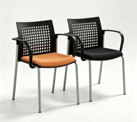 Chaise de conférence ergonomique moderne rembourrée en tissu, siège de réunion avec dossier solide et base en métal pour bureaux et salles de réunion scolaires