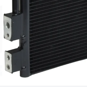 Condensador de Aire Acondicionado para Automóvil Chrysler OEM 68339992AA/68339992AB - Product Image 2