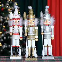 Vente en gros directe d'usine, casse-noisette en bois de pin de 42 cm, finition brillante, décoration de Noël, cadeau fait main