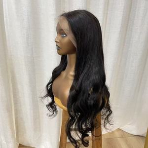 Naturel Vague Usine En Gros Couleur Naturelle 13*4 Dentelle 200% Densité Court <span class=keywords><strong>Cheveux</strong></span> Humains Bouclés <span class=keywords><strong>Avec</strong></span> Bang Perruque - Product Image 5