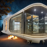 Maison capsule spatiale mobile de luxe moderne de 38 mètres carrés préfabriquée avec balcon Hebei Hangfa Résidence hôtelière en acier vert