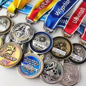 Groothandel Custom Gouden Medaille Medaillon Marathon Sport Voetbal Munt Medaille 3d Ontwerp Blank Metalen Karting Cheerleading Medaille
