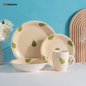 Service de table en porcelaine TRESUN, hôtel-restaurant de luxe, 16 pièces, décor peint à la main avec motif de poires. - Product Image 3