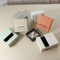 Sac cadeau pour bijoux en carton avec logo personnalisé Boîte à dessin pour collier Boîte à tiroir coulissante en papier avec mousse noire pour l'emballage de bijoux