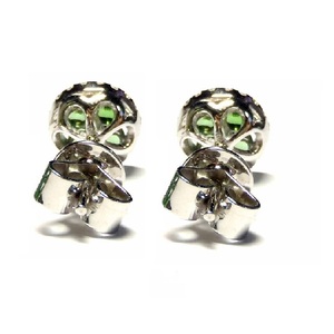 Boucles d'oreilles clous en or blanc 18 carats avec tsavotine et grenat vert, excellent choix pour les femmes, mariage, anniversaire, fête - Product Image 3