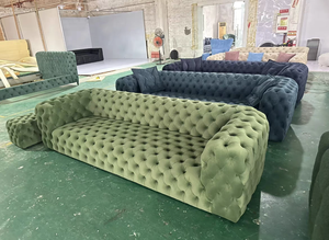 Furnistyle Ensembles de canapés Chesterfield en cuir italien moderne de luxe Éponge en cuir véritable pour le salon Meubles Love Seat - Product Image 5