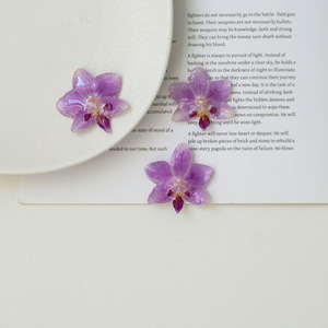 New Design Hot Sale Resin Dried Flowers Jewelry Pendant Charms Natural Real Preserved Orchid Flower Necklace - Product Image 2