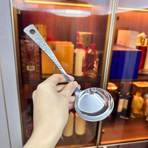 ช้อนซุป Hx สแตนเลสด้ามยาวทนทาน ทัพพีเสิร์ฟอาหารสำหรับร้านอาหารและใช้ในบ้าน - Product Image 4