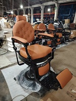 Fauteuil de Barbier Classique Vintage en Cuir PU Marron Caramel, Dossier Capitonnée, Cadre Noir, Inclinable Hydraulique et Pivotant pour Salon de Coiffure