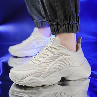 Nouvel arrivage de baskets décontractées unisexes chaussures de course respirantes à fond épais pour hommes en maille noire blanche pour un confort accru hiver nouveau