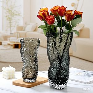 Florero de cristal con diseño de gota de agua irregular - Product Image 5