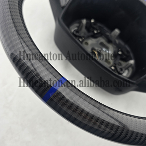 Producto Nuevo: Volante de Fibra de Carbono con Cuero Perforado y Costuras Azules para Ford Focus Classic - Product Image 5