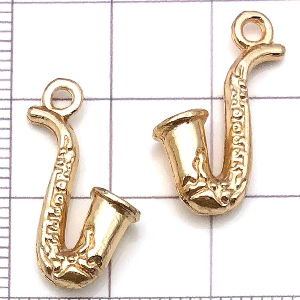 Saxophone en or 1 KC - 1,6 g - 16*24 mm - 20929