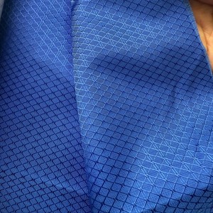 Tessuto Oxford in Poliestere 100% Jacquard Ondulato per Borse e Valigie, Tinto e Resistente all'Abrasione, Articoli Disponibili - Product Image 4