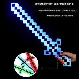 Spada <span class=keywords><strong>Giocattolo</strong></span> in Plastica LED con Luce e Suono per il Mercato Notturno My World, per Bambini 7-14 Anni, Unisex - Product Image 4