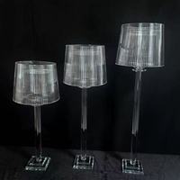 Ensemble de porte-bougies en cristal haut de gamme moderne avec abat-jour en acrylique, décoration de centre de table pour mariage et événements