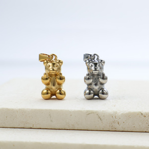 Colgante de oso irrespetuoso de acero inoxidable 316 chapado en oro de 18 quilates, joyería, abalorios de animales de oso para mujeres y hombres - Product Image 4