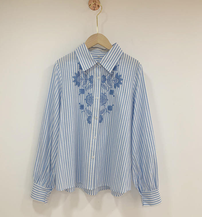 แถบสีฟ้า