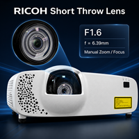 Proyector Láser Portátil de Tiro Corto con Mejora 4K de 5200 Lúmenes, Lente RICOH, Altavoces Integrados para Aula, Sala de Reuniones, Negocios