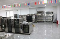 Двухуровневая электрическая/газовая коммерческая печь для выпечки на 6 противней с паровым охлаждением и каменным основанием для дома и ресторанов