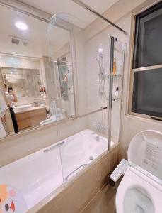 Puerta de ducha de <span class=keywords><strong>bañera</strong></span> sin marco de medio vidrio personalizada de 1400mm para <span class=keywords><strong>bañera</strong></span> - Product Image 5