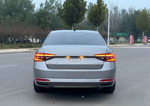 Auto Usata 2019 <span class=keywords><strong>Skoda</strong></span> Superb 380 Edizione Flagship con Configurazione Completa Esterno Argento e Interno Nero Sportivo - Product Image 5