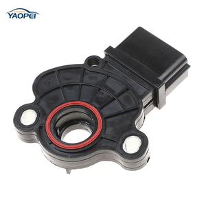 Sensor de engranaje de interruptor de seguridad neutral 7S4P-7F293-AA 7S4P7F293AA para <span class=keywords><strong>Focus</strong></span> 1998-2011 C-Max Fiesta - Product Image 1
