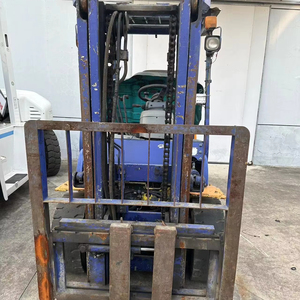 Economic Second Hand Komatsu FD30 Forklift Perfect for Start-up Business - Product Image 1