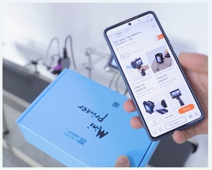 Imprimante jet d'encre en ligne continue pour ligne de production à haute vitesse, pour l'impression du numéro de <span class=keywords><strong>lot</strong></span>, de la date d'expiration et du code de <span class=keywords><strong>lot</strong></span> sur les boîtes en <span class=keywords><strong>carton</strong></span> - Product Image 2