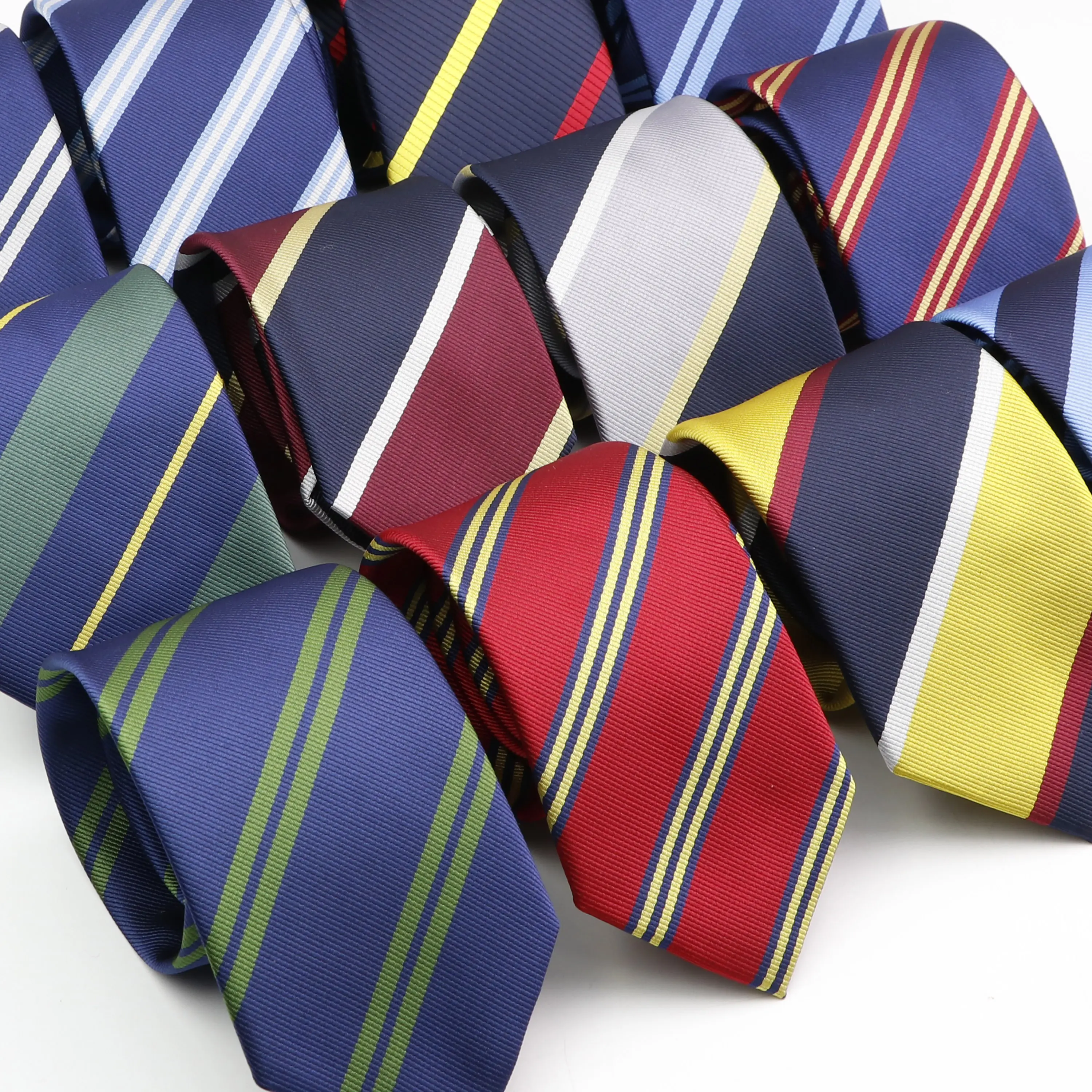 Neue klassische Herren Krawatten 7cm gestreifte Standard Krawatte für Mann formelle Business Luxus Hochzeits feier Kleid Krawatten Geschenk