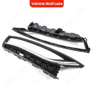 Encadrements de feux antibrouillard Volkswagen Passat 2012-2015, grille inférieure du pare-chocs avant, maille ABS à clipser - Product Image 3