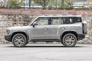 SUV Chery Jetour Traveler T2 2.0T Automatico a Benzina 2025 di Alta Qualità, Auto Usate con Rapporto di Ispezione Bilingue per l'Esportazione - Product Image 5
