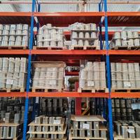 Rayonnage à gravité industriel avec verrous de poutre, rayonnage de stockage en acier robuste, direct usine OEM