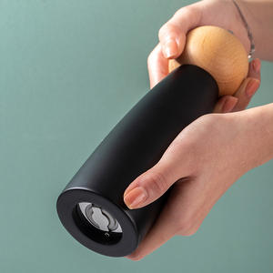 LOVFE Molinillo de <span class=keywords><strong>Pimienta</strong></span> de Madera de Alta Calidad para el Hogar, Molinillo de Especias con Grosor Ajustable, Molinillo de Sal y <span class=keywords><strong>Pimienta</strong></span> en Forma de <span class=keywords><strong>Bola</strong></span> <span class=keywords><strong>Negra</strong></span> - Product Image 3