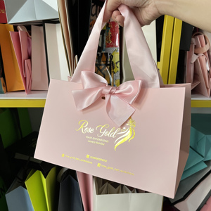 Wholesale Matte Pink Paper <b>Handbags</b> Gold Foil Printed Brand Logo <b>Big</b> Satin Bow Shopping Bags For Hair Business Cosmetic - Product Image 5
