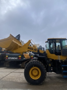 รถตักล้อยางจีน รุ่น 956L เครื่องยนต์ดีเซล แรงบิดสูง ความจุบุ้งกี๋ 3 เมตร  ใช้งานได้อย่างราบรื่นและทรงพลัง - Product Image 3