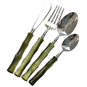 Ensemble de couverts minimalistes en métal avec manches en bois, finition miroir haute brillance, réutilisables, pour le camping - Product Image 5
