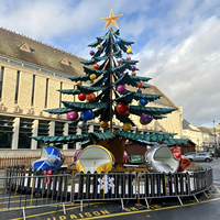Manège portable sur le thème de Noël : Arbre de Noël rotatif et avion à commande autonome