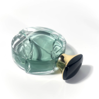 Bouteille de parfum en verre gaufré transparente vide de 100ml de forme unique pour les soins de la peau emballage d'huile d'olive bouteille de parfum de luxe