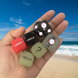 Dados Sexuales Españoles, 6 Piezas, Bolsa de Terciopelo, Juego Familiar, Juguetes Sexuales para Parejas Adultas, Regalo Novedoso Brillante para Fiestas, Juego de Posturas para Parejas - Product Image 1