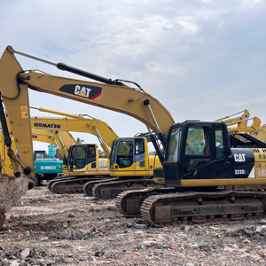 L'excavatrice Caterpillar 320D2 320D2L d'occasion est disponible à la vente en Chine avec des performances extrêmement puissantes - Product Image 1