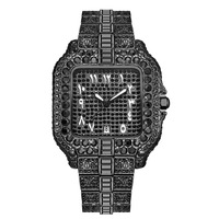 Reloj de cuarzo para hombre con diamantes brillantes y diseño cuadrado, estilo moderno.