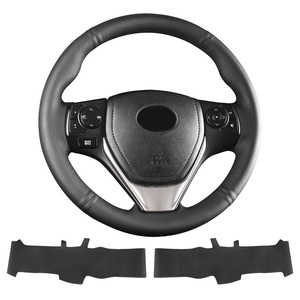 Nouveau design de couverture de <span class=keywords><strong>volant</strong></span> à coudre en cuir de voiture pour Toyota Camry <span class=keywords><strong>RAV4</strong></span> Hybrid Corolla Cross Avalon TRD - Product Image 2