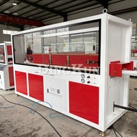 Machine à fabriquer des clôtures en PVC/Ligne de production de panneaux de clôture en profilés UPVC/Machine à fabriquer des clôtures en plastique pour bétail/ferme